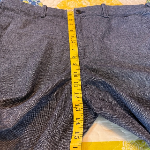 Express Men's Casual Shorts - Picture 4 of 7